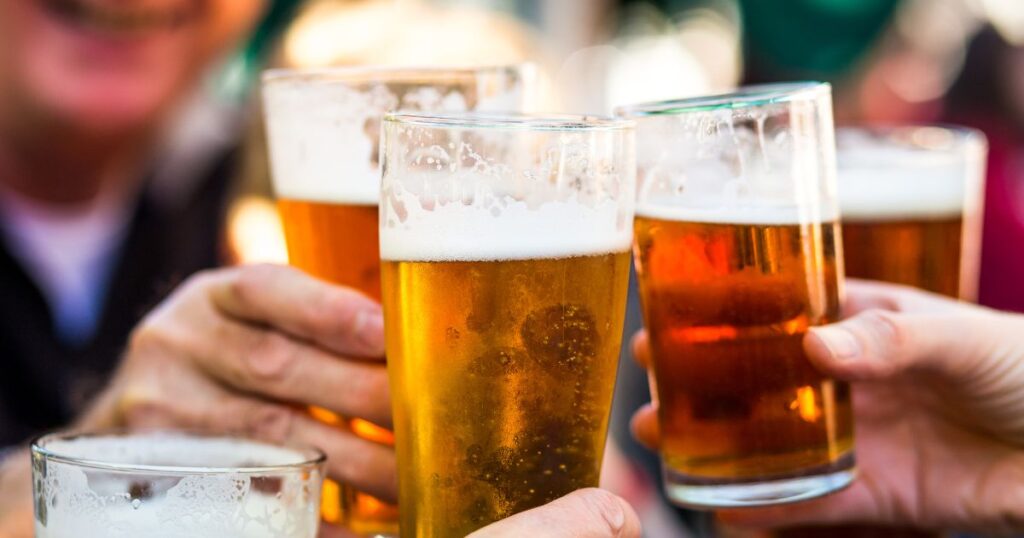 UK Pubs Raise Prices for Pints During Peak Times